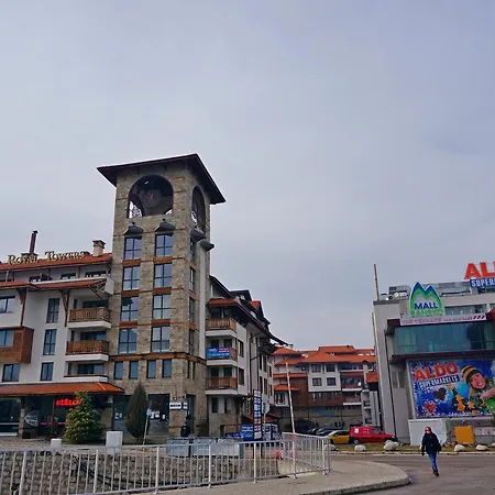 Gt Royal Towers Apartment